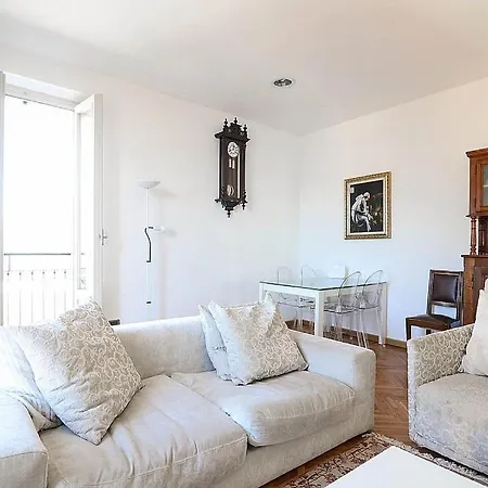 Sleeps 5 Air Con Wifi * Bellagio