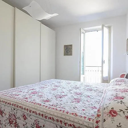 Villa Sleeps 5 Air Con Wifi